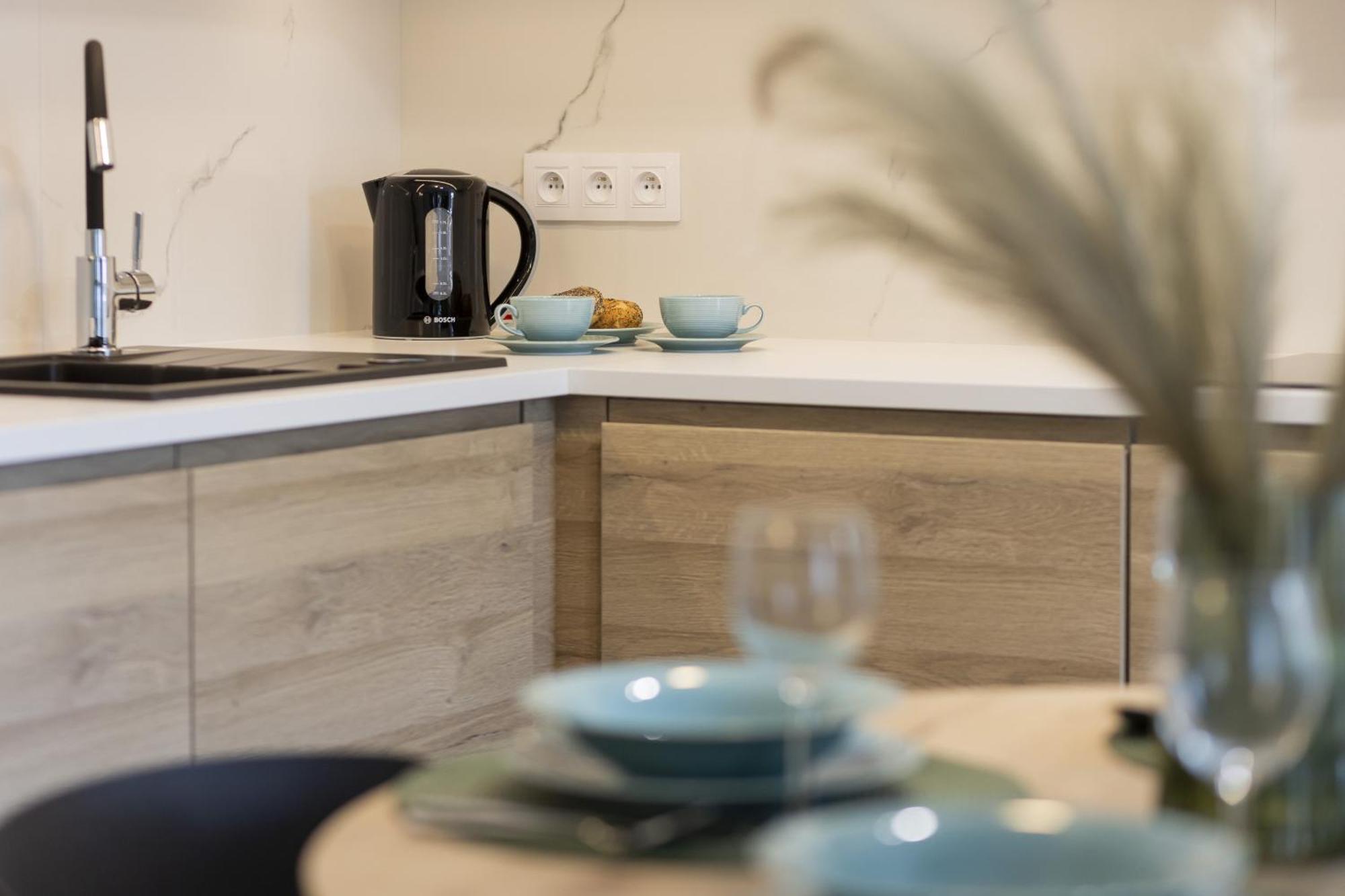 Leilighet Aleja Solidarnosci Modern & Cozy Downtown By Renters