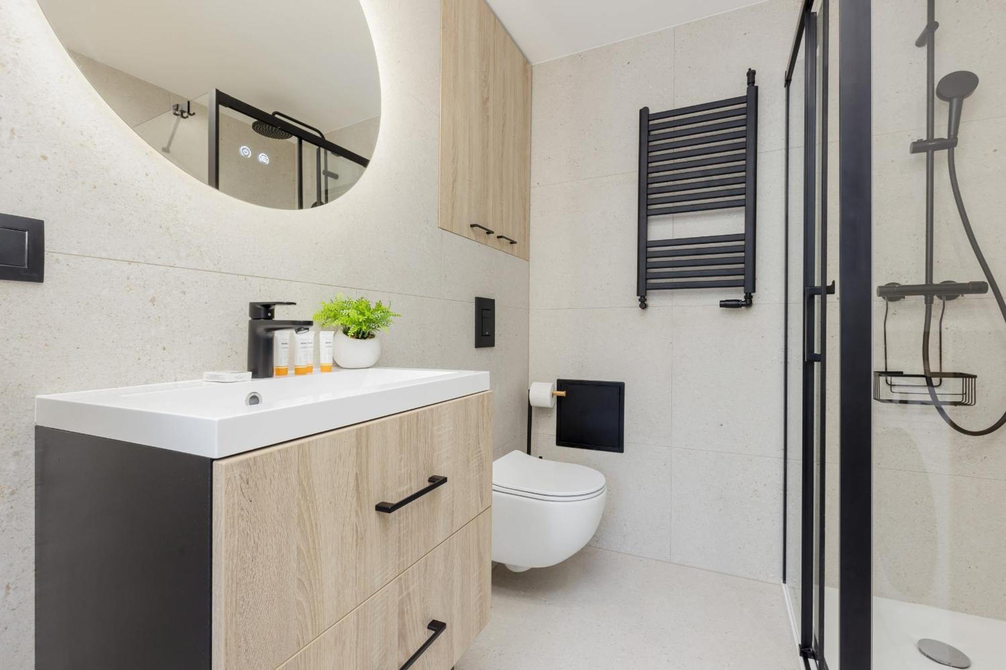 Aleja Solidarnosci Modern & Cozy Downtown By Renters Leilighet *